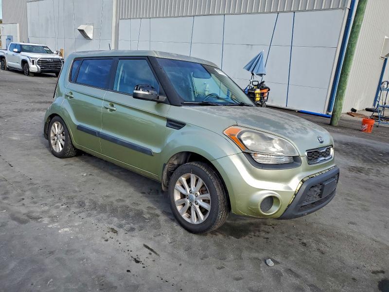 2013 KIA Soul +