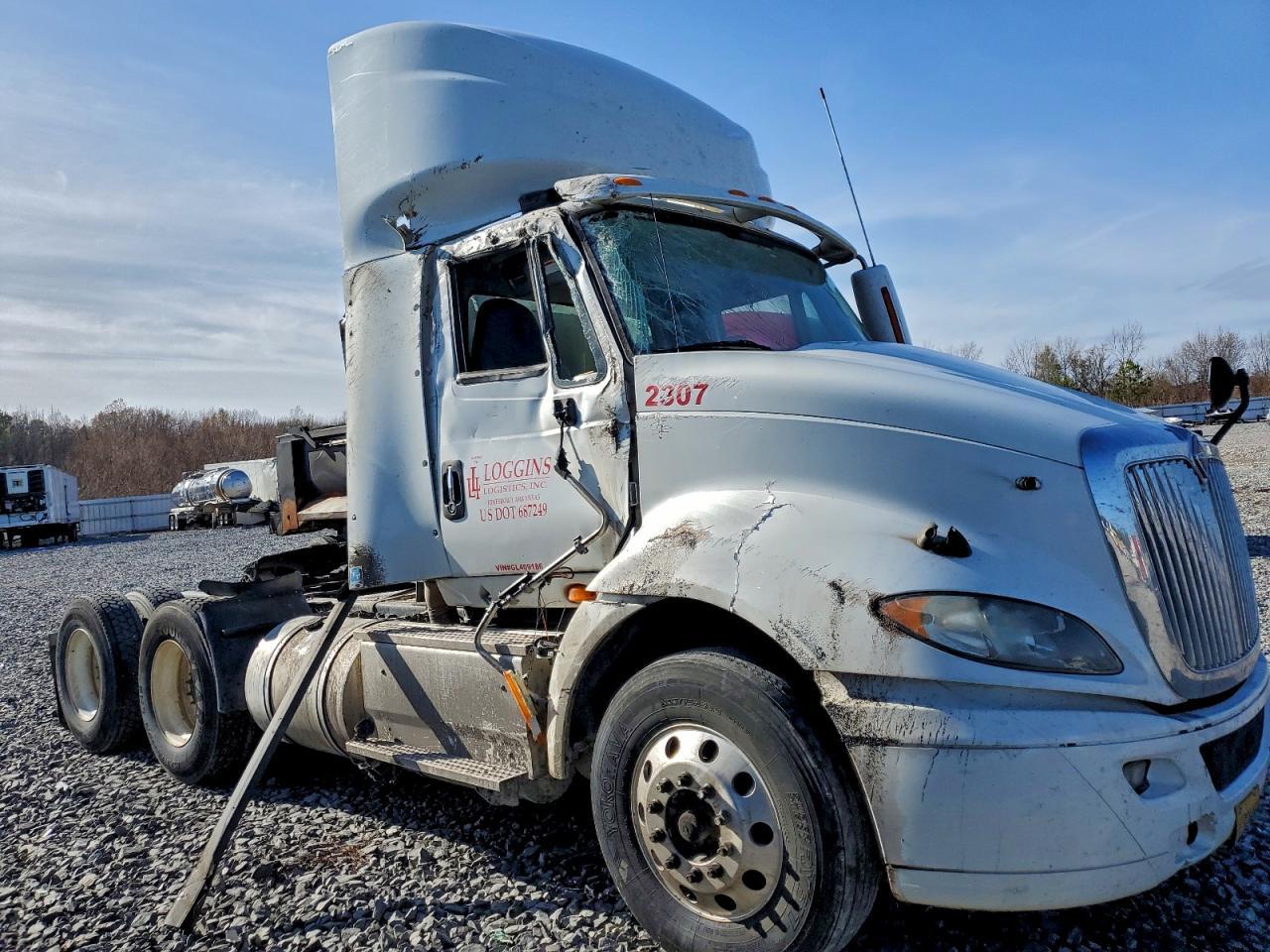 2016 International Prostar Semi Truck