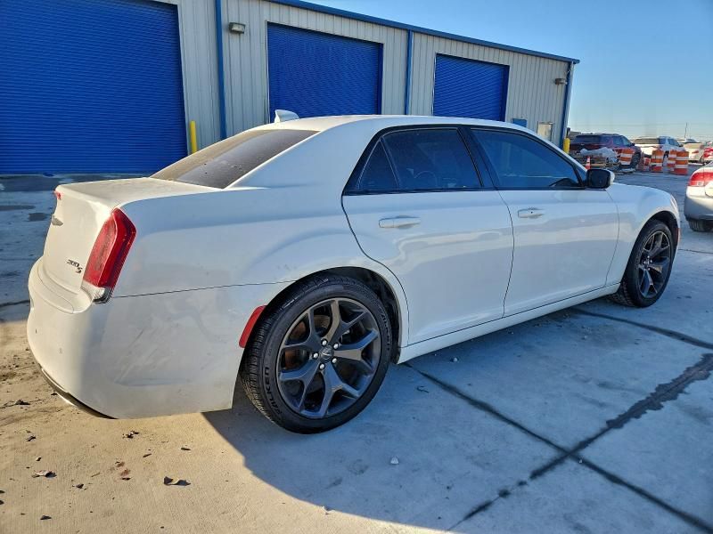 2021 Chrysler 300 s