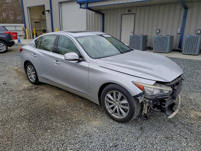 2015 Infiniti Q50 Base