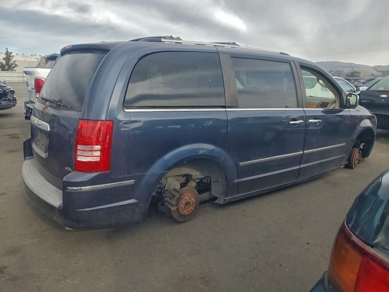 2008 Chrysler Town & Country Limited