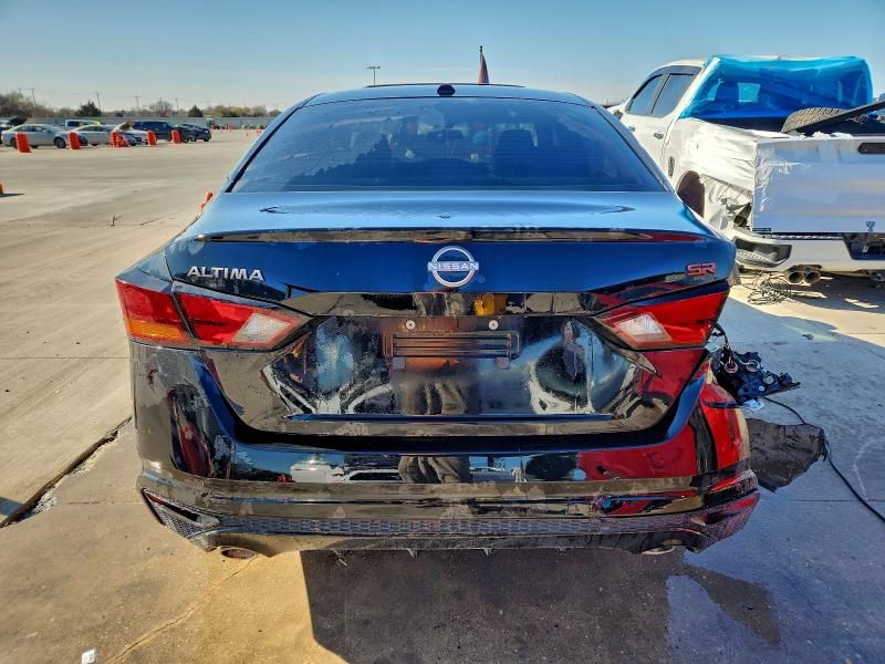 2024 Nissan Altima sr