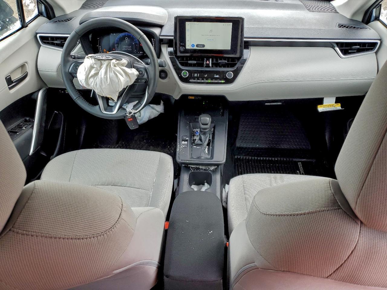 2026 Toyota Corolla Cross le