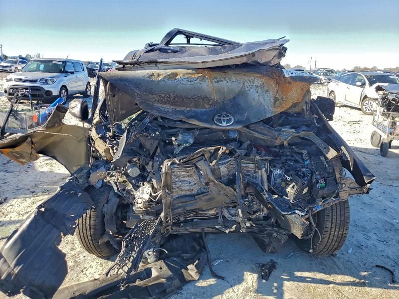 2014 Toyota Sienna xle