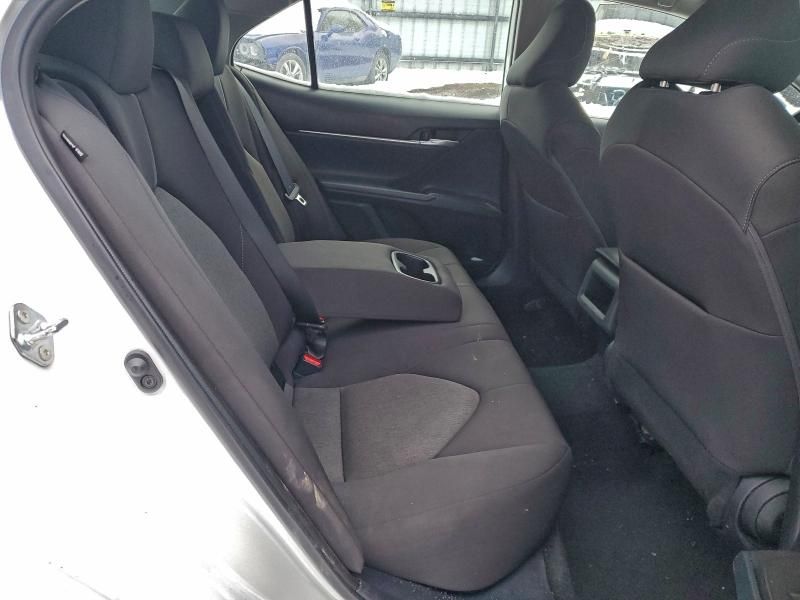 2023 Toyota Camry le