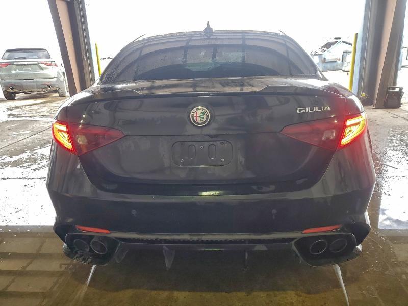 2017 Alfa Romeo Giulia Quadrifoglio