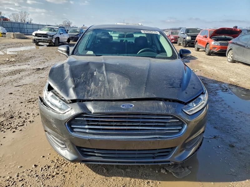 2015 Ford Fusion se