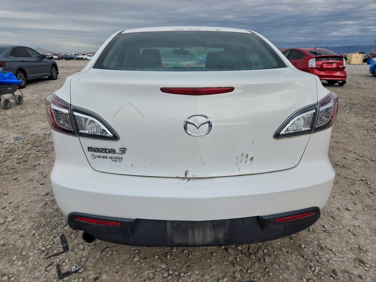 2011 Mazda 3 I