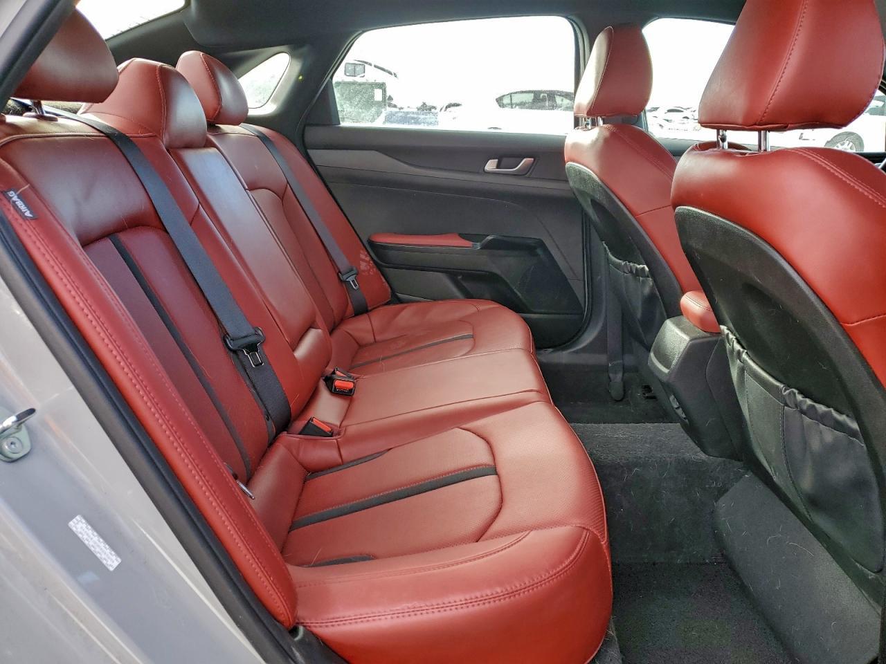 2024 KIA K5 gt Line