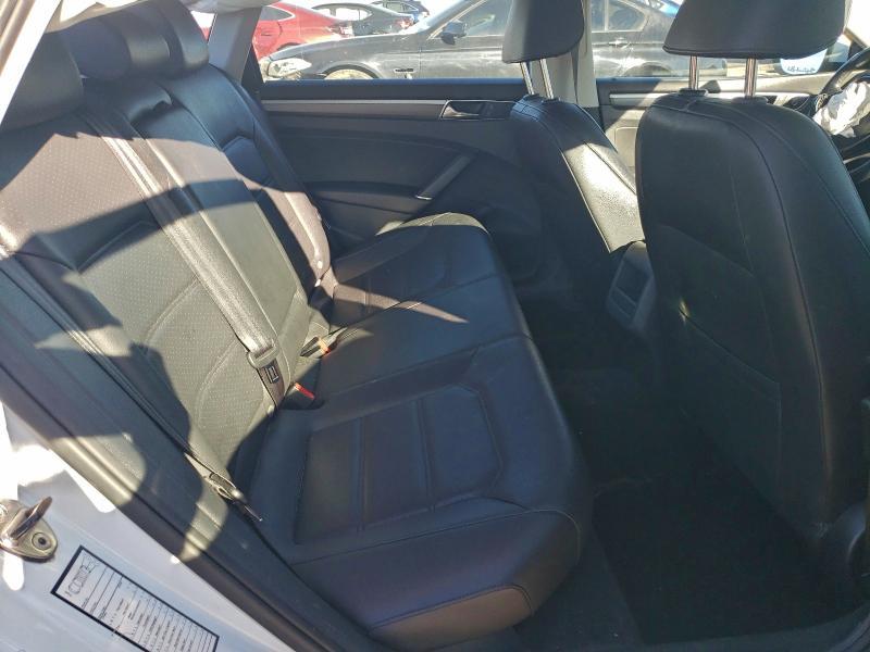 2017 Volkswagen Passat R-line