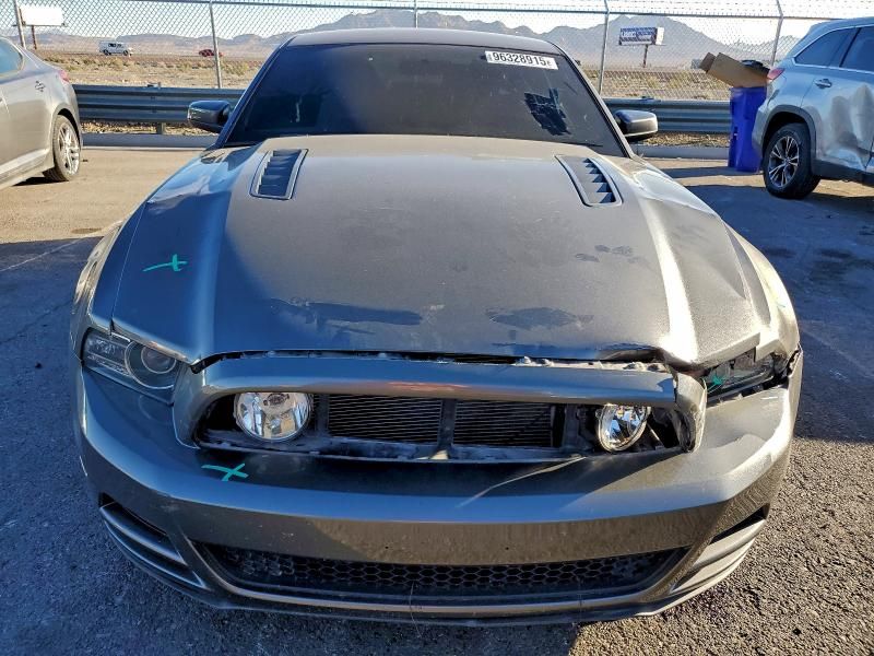 2013 Ford Mustang gt