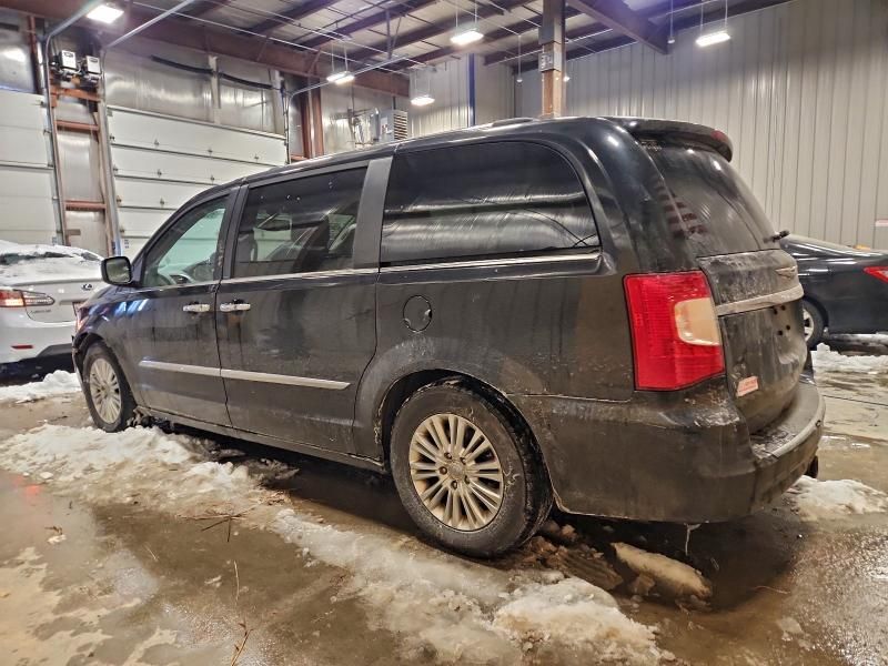 2013 Chrysler Town & Country Limited