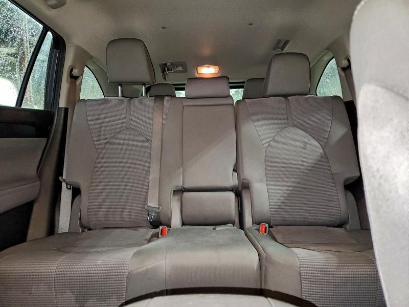 2022 Toyota Highlander l