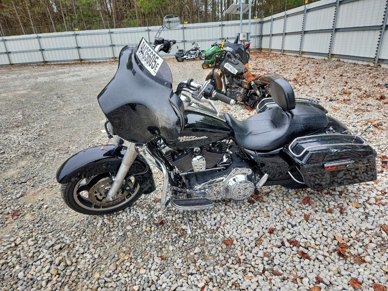 2010 Harley-Davidson Flhx