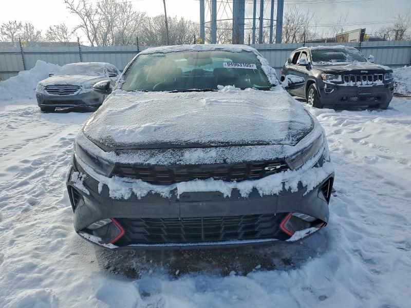 2023 KIA Forte gt