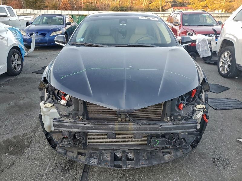 2014 Lincoln MKZ