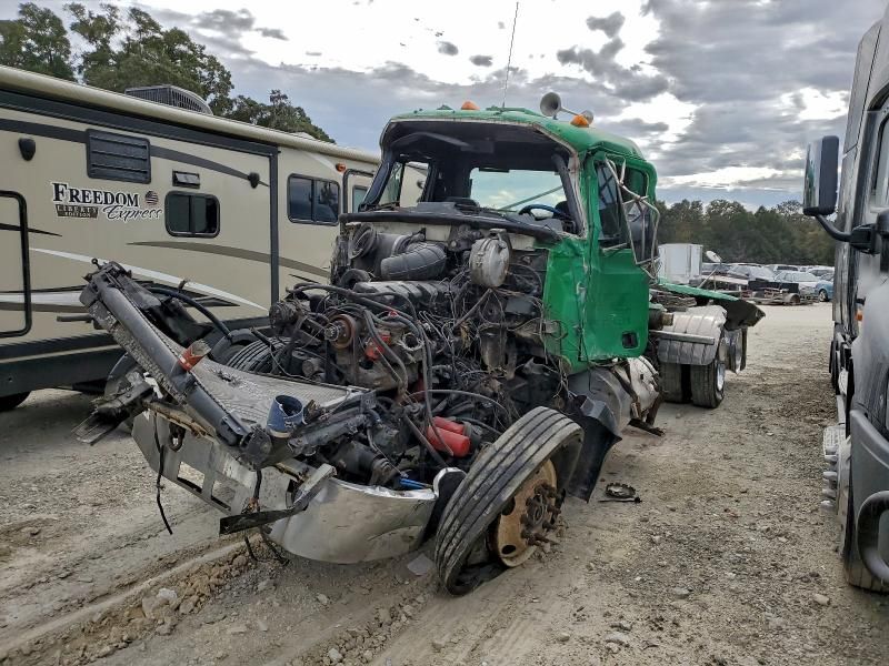 1999 Mack CH613 Semi Truck