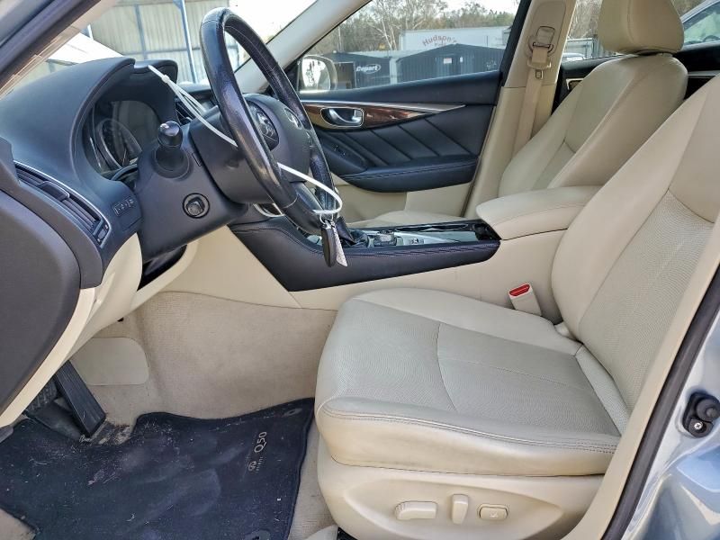 2016 Infiniti Q50 Hybrid